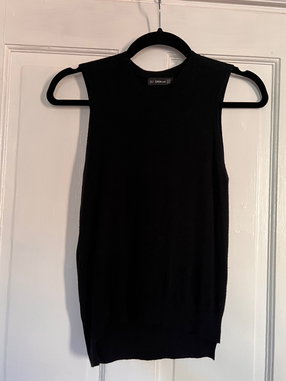 ZARA Black Sleeveless Ribbed Knit Tank